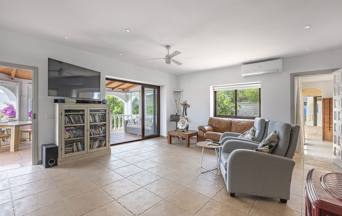 4 Bed Townhouse for sale in Punta Chullera Costa Del Sol, Málaga, Spain