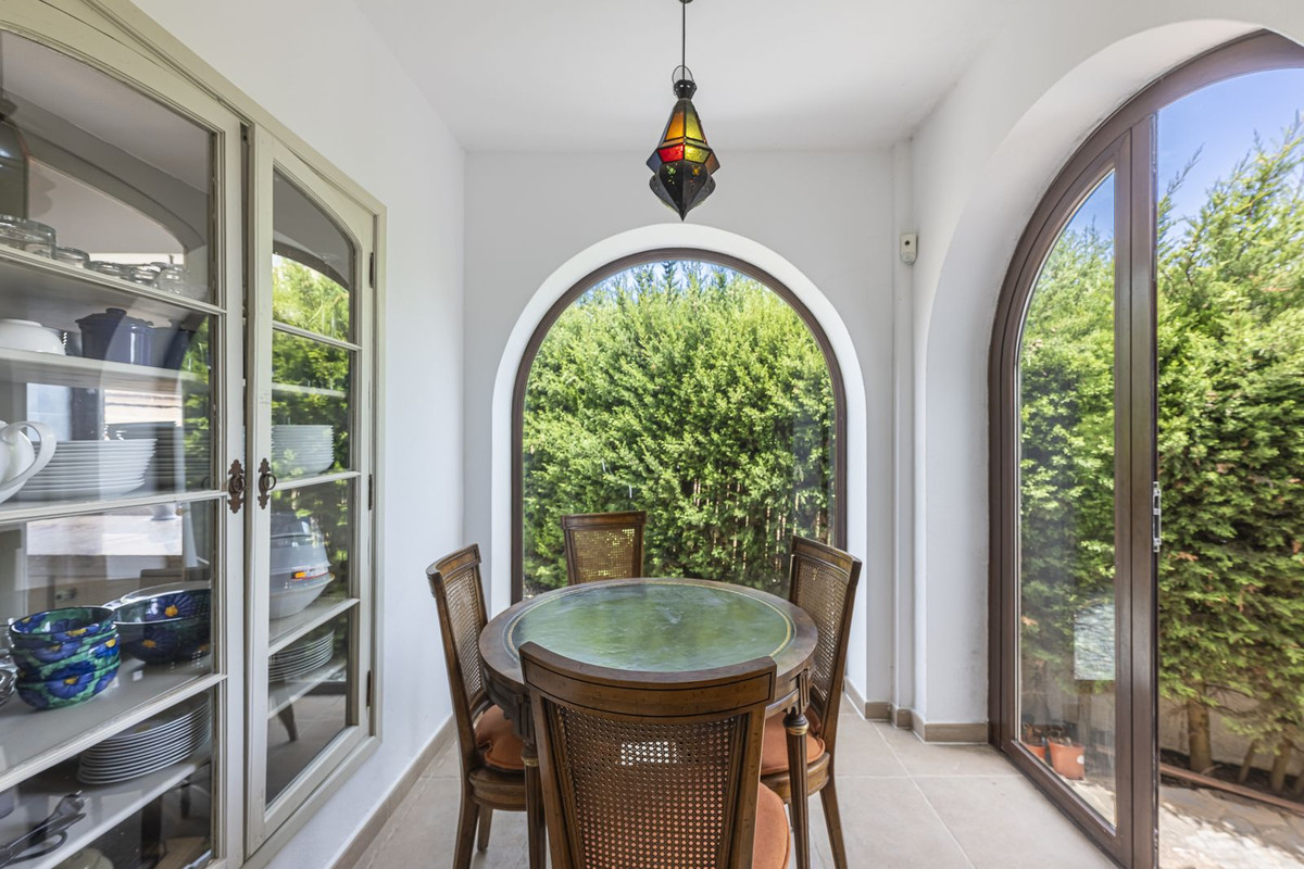 4 Bed Townhouse for sale in Punta Chullera Costa Del Sol, Málaga, Spain