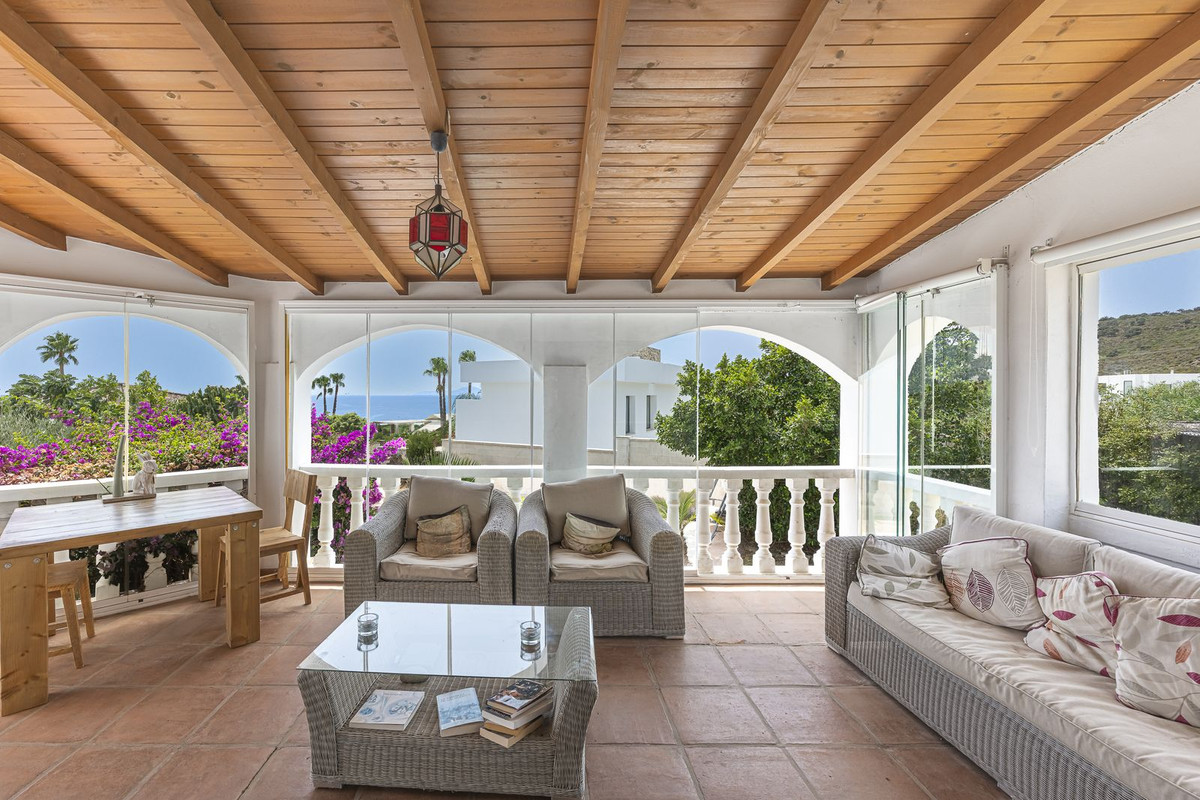 4 Bed Townhouse for sale in Punta Chullera Costa Del Sol, Málaga, Spain