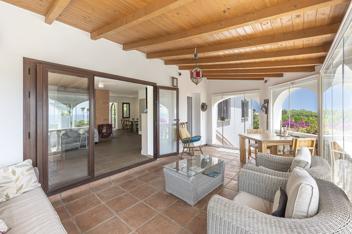 4 Bed Townhouse for sale in Punta Chullera Costa Del Sol, Málaga, Spain