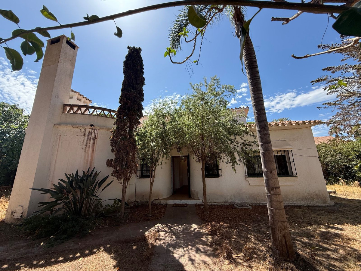 2 Bed Townhouse for sale in Marbesa Costa Del Sol, Málaga, Spain