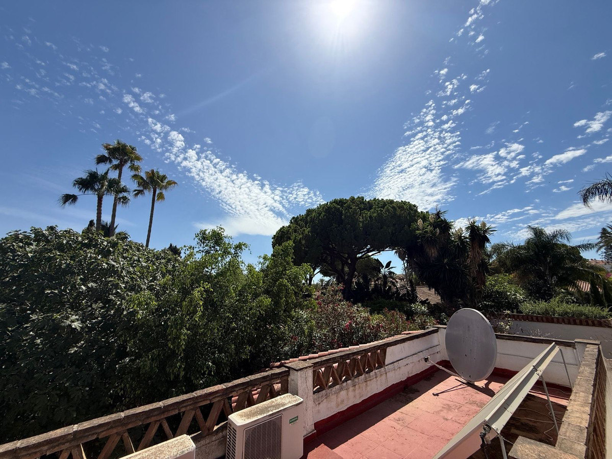 2 Bed Townhouse for sale in Marbesa Costa Del Sol, Málaga, Spain