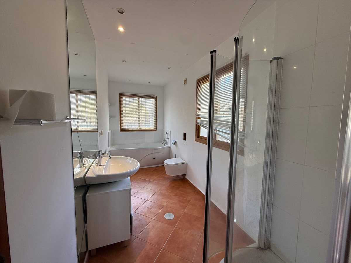 2 Bed Townhouse for sale in Marbesa Costa Del Sol, Málaga, Spain
