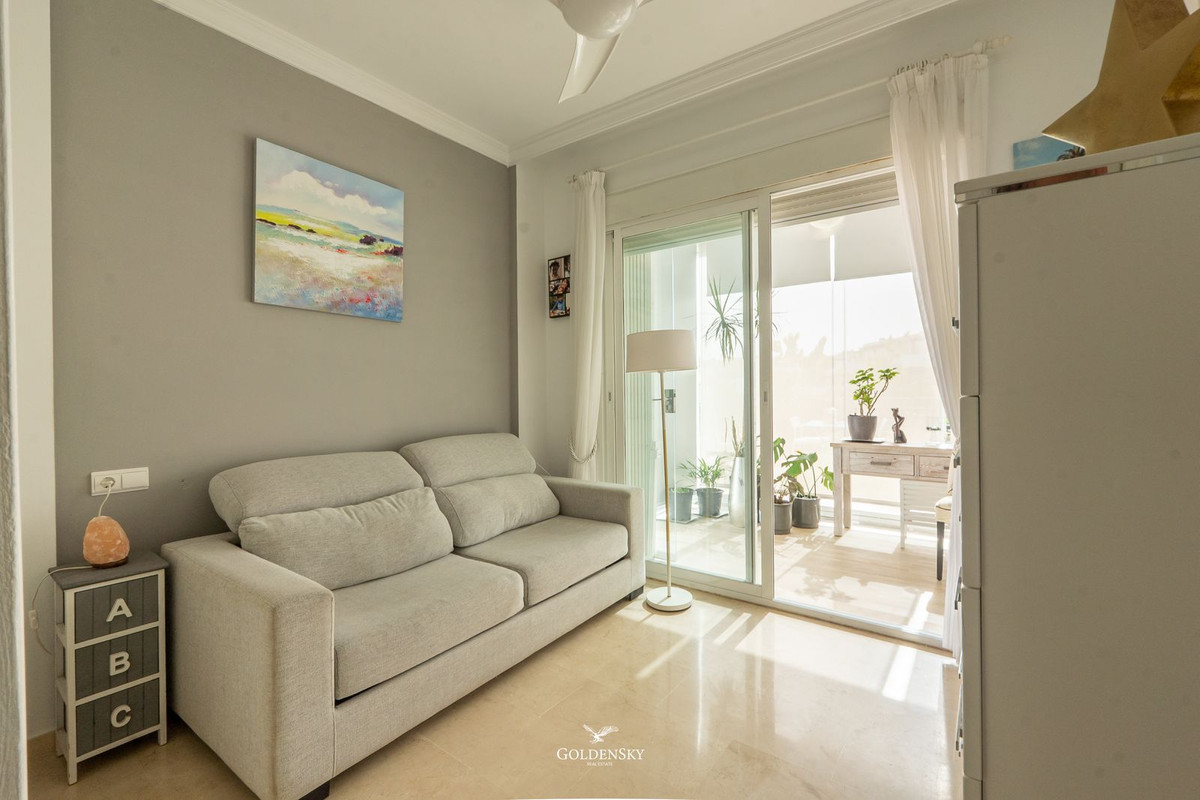 Se vende Apartamento Planta Media de 3 dormitorios en Costa Del Sol, Málaga, España