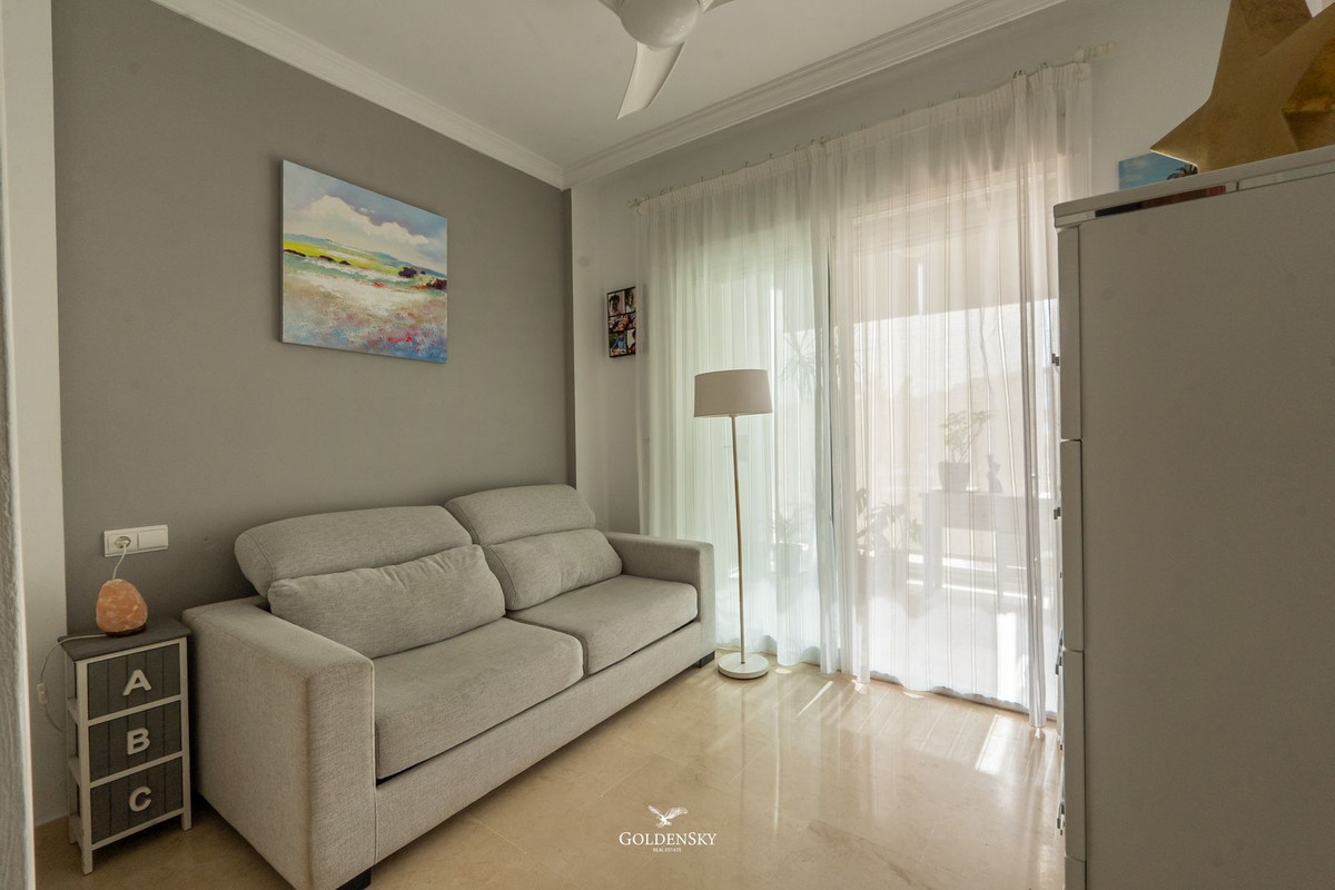 Se vende Apartamento Planta Media de 3 dormitorios en Costa Del Sol, Málaga, España