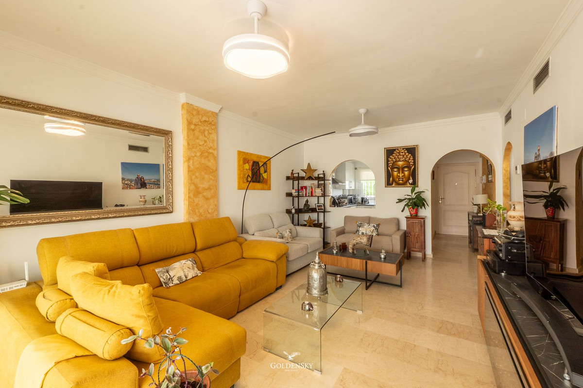 Se vende Apartamento Planta Media de 3 dormitorios en Costa Del Sol, Málaga, España
