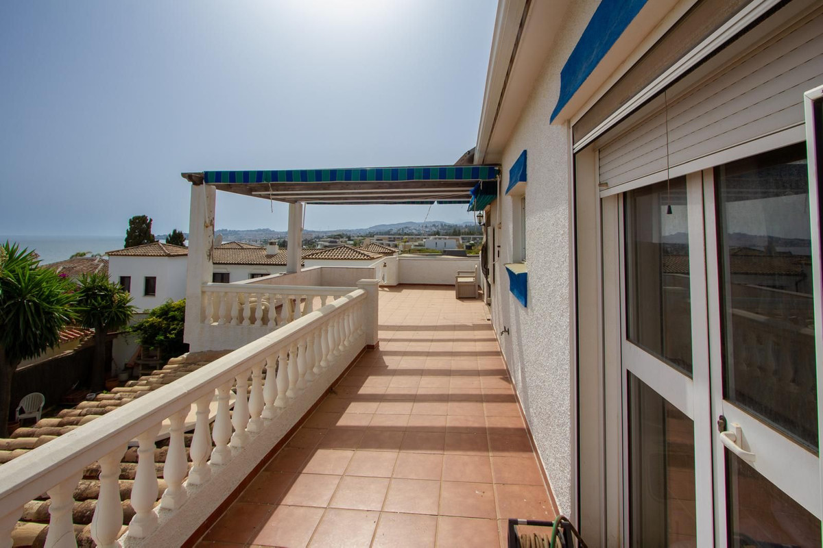 5 Bed Townhouse for sale in Mijas Costa Costa Del Sol, Málaga, Spain