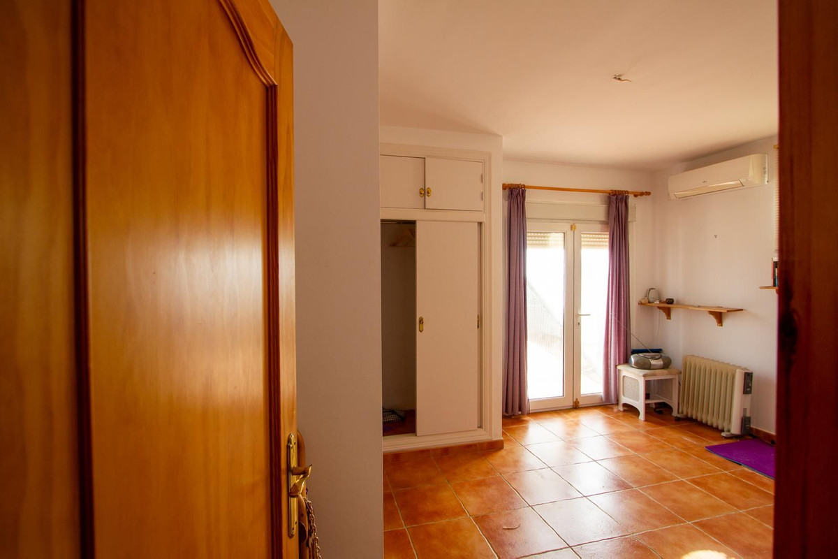 5 Bed Townhouse for sale in Mijas Costa Costa Del Sol, Málaga, Spain