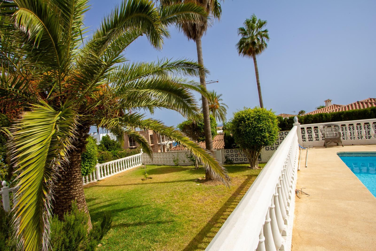 5 Bed Townhouse for sale in Mijas Costa Costa Del Sol, Málaga, Spain