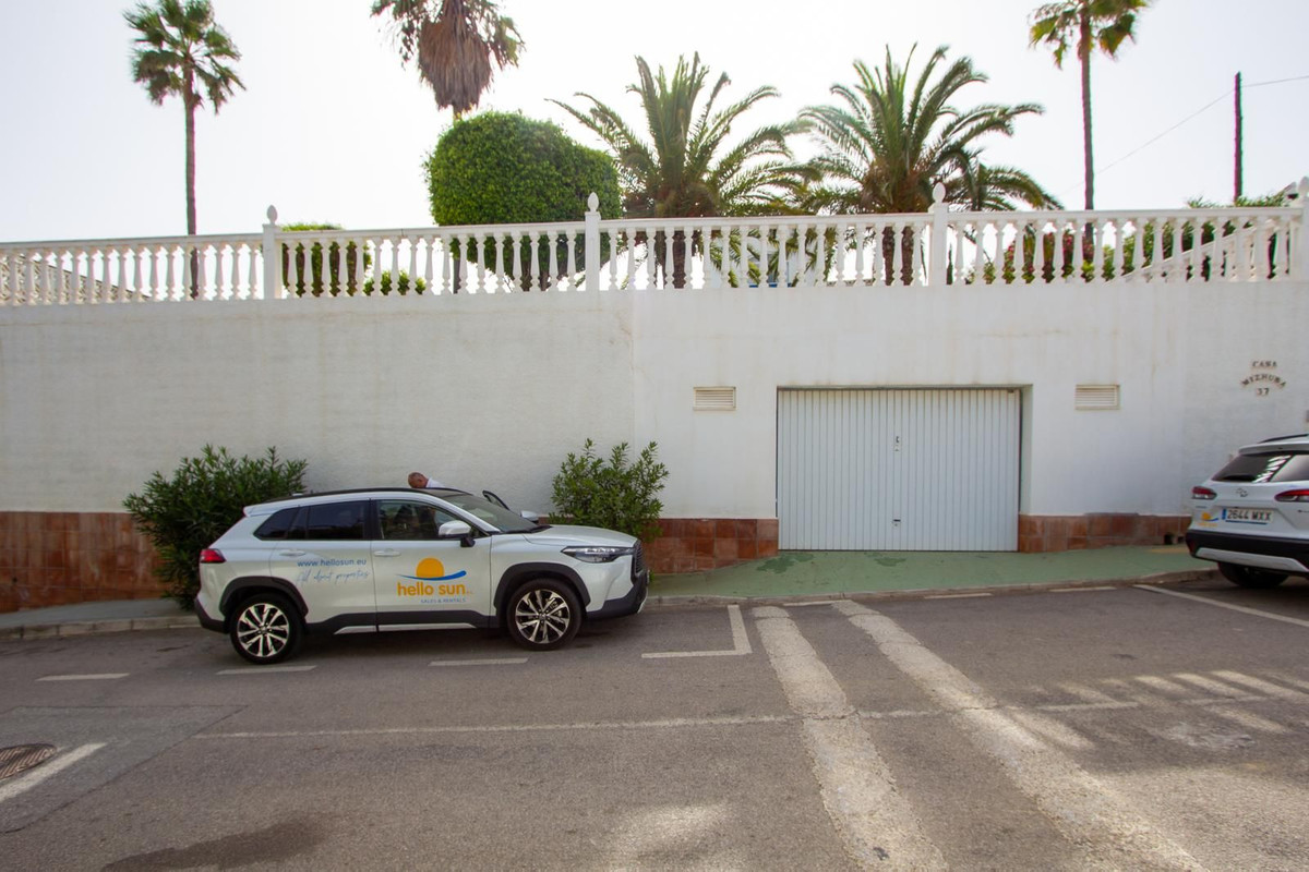 5 Bed Townhouse for sale in Mijas Costa Costa Del Sol, Málaga, Spain