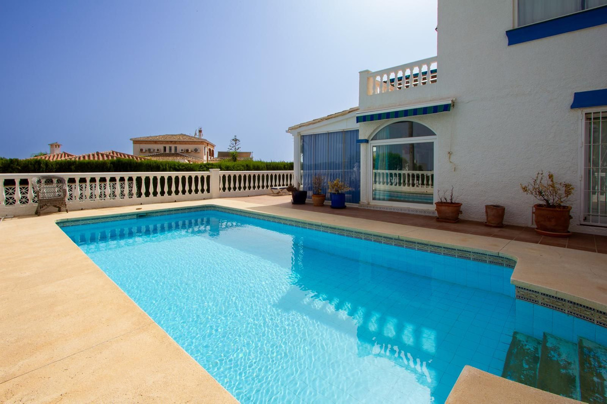 5 Bed Townhouse for sale in Mijas Costa Costa Del Sol, Málaga, Spain