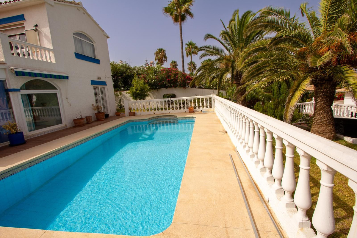 5 Bed Townhouse for sale in Mijas Costa Costa Del Sol, Málaga, Spain