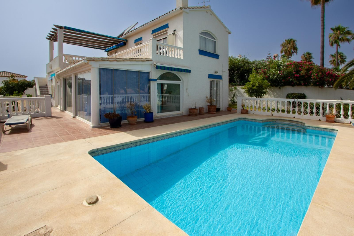 5 Bed Townhouse for sale in Mijas Costa Costa Del Sol, Málaga, Spain