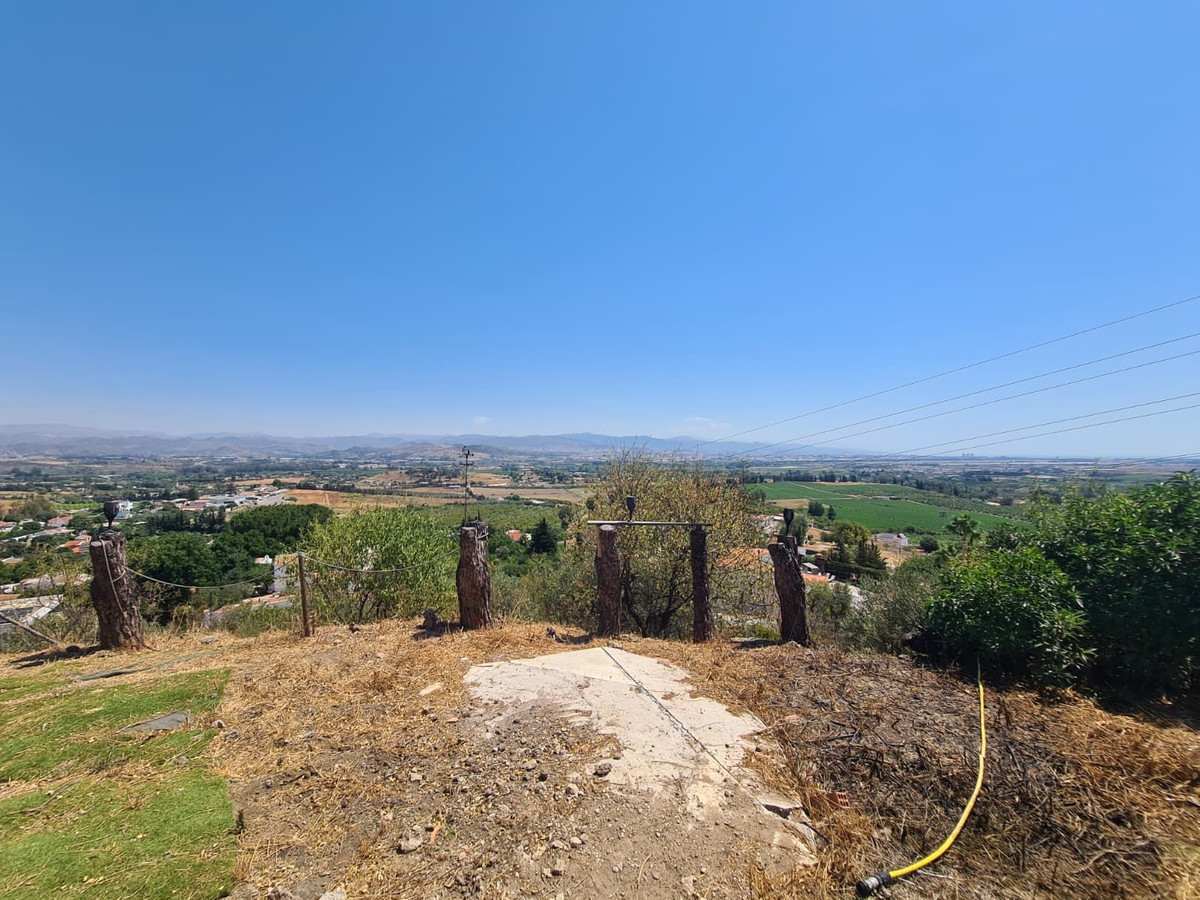 Plots for sale in Alhaurín De La Torre Costa Del Sol, Málaga, Spain