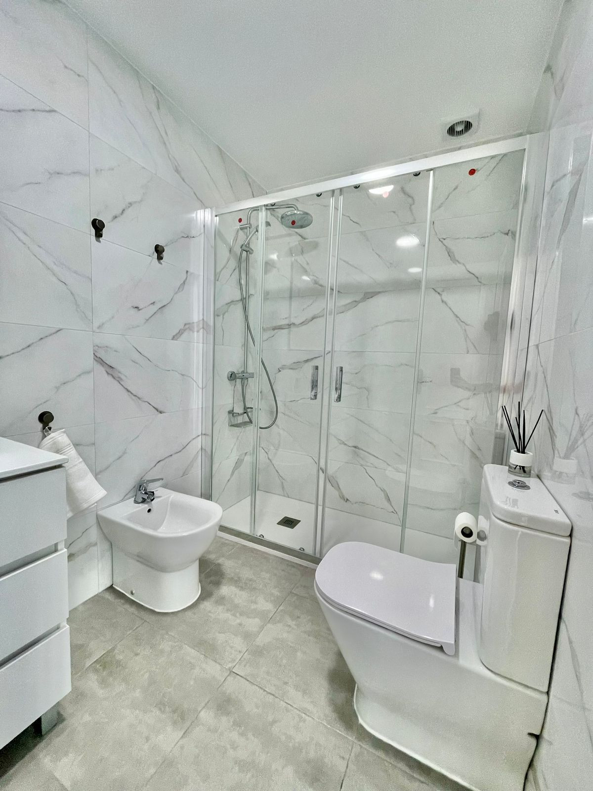 2 Bed Apartment for sale in Los Pacos Costa Del Sol, Málaga, Spain