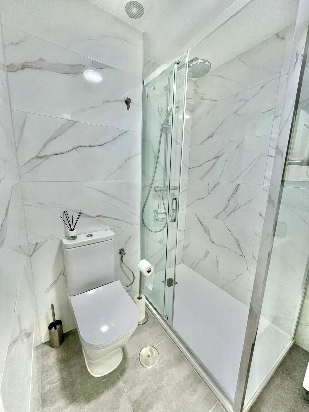 2 Bed Apartment for sale in Los Pacos Costa Del Sol, Málaga, Spain