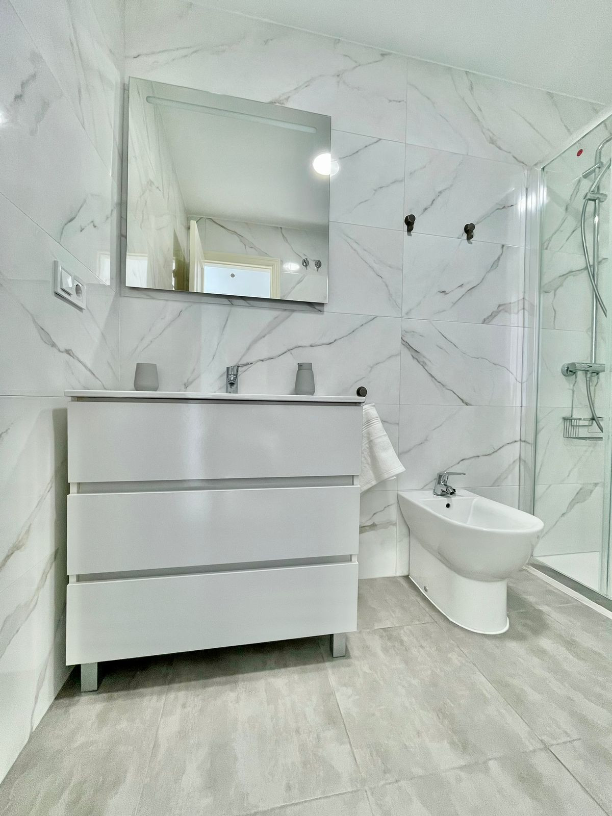 2 Bed Apartment for sale in Los Pacos Costa Del Sol, Málaga, Spain