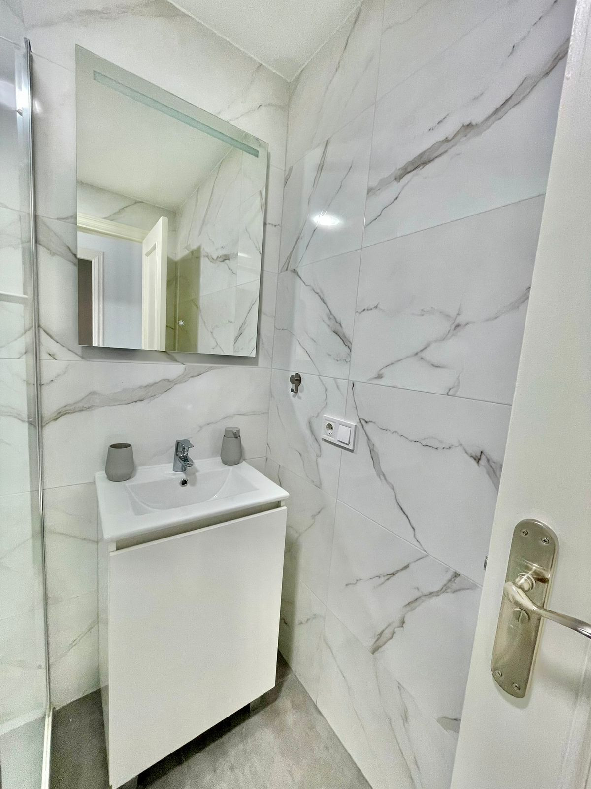 2 Bed Apartment for sale in Los Pacos Costa Del Sol, Málaga, Spain