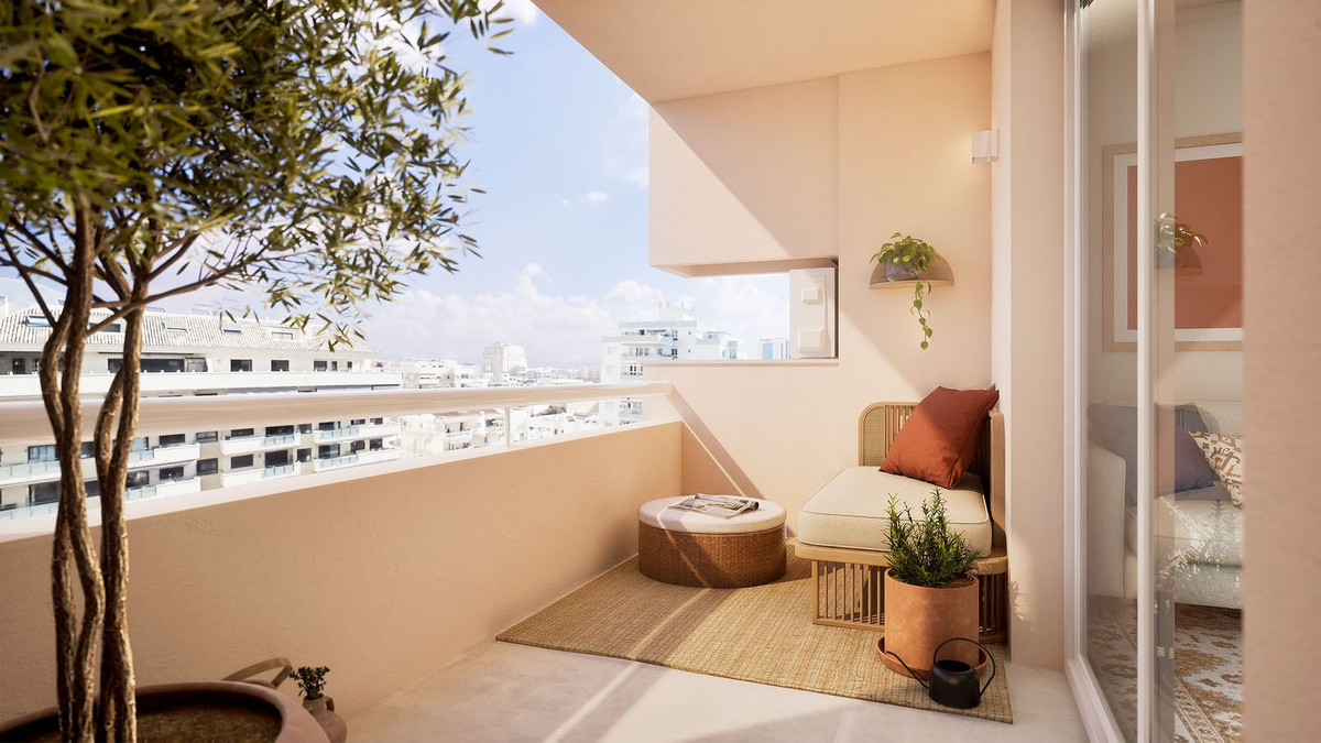3 Bed Apartment for sale in Fuengirola Costa Del Sol, Málaga, Spain