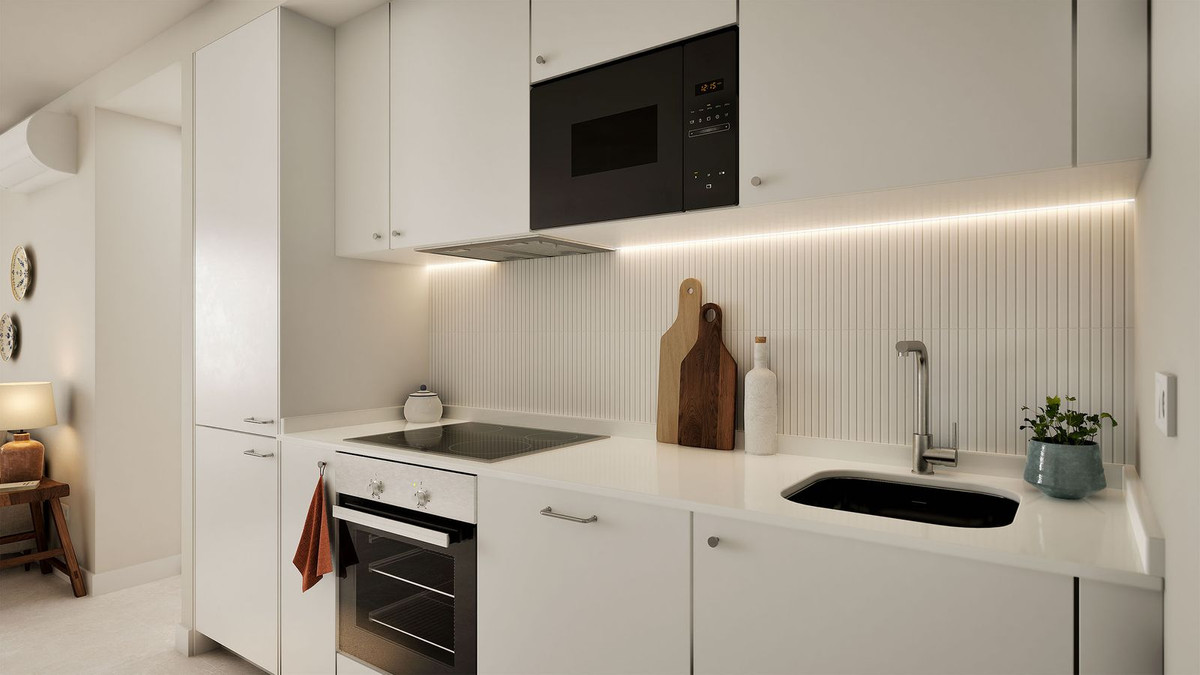 3 Bed Apartment for sale in Fuengirola Costa Del Sol, Málaga, Spain