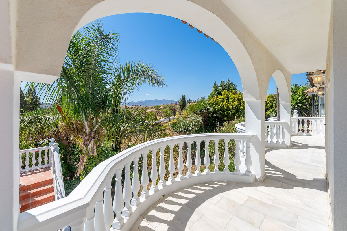 Se vende Villa - Chalet de 3 dormitorios en Costa Del Sol, Málaga, España