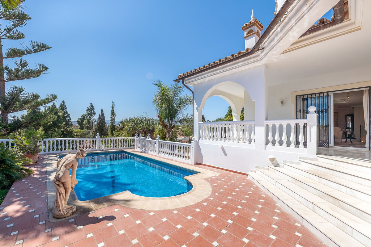Se vende Villa - Chalet de 3 dormitorios en Costa Del Sol, Málaga, España