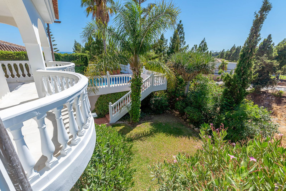 Se vende Villa - Chalet de 3 dormitorios en Costa Del Sol, Málaga, España