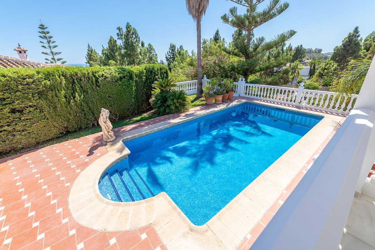 Se vende Villa - Chalet de 3 dormitorios en Costa Del Sol, Málaga, España