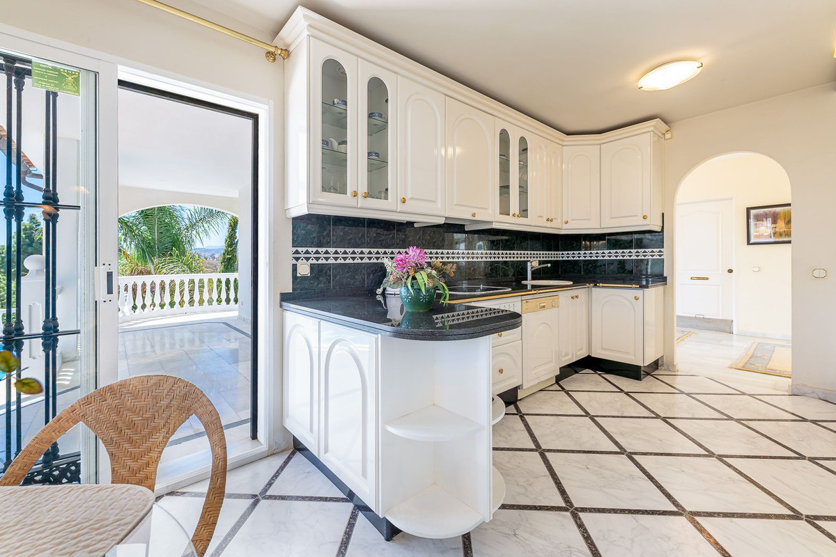 Se vende Villa - Chalet de 3 dormitorios en Costa Del Sol, Málaga, España