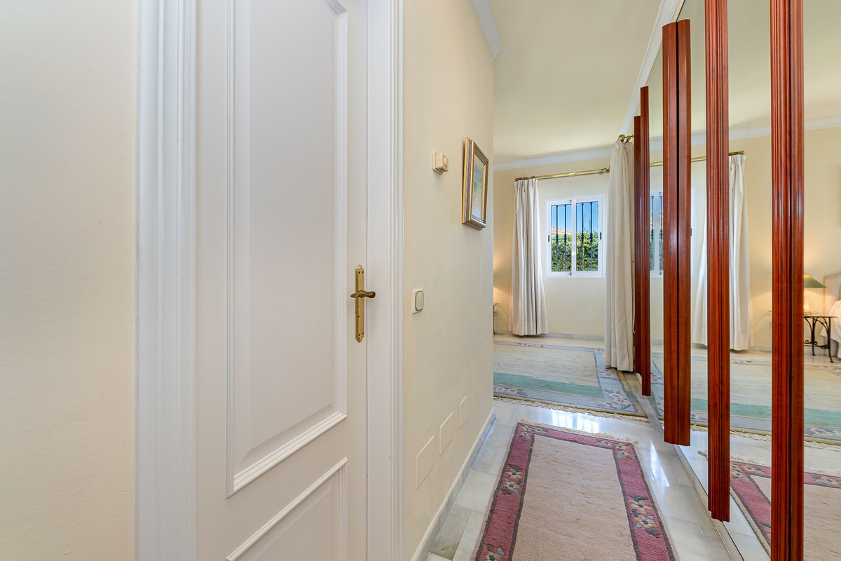 Se vende Villa - Chalet de 3 dormitorios en Costa Del Sol, Málaga, España