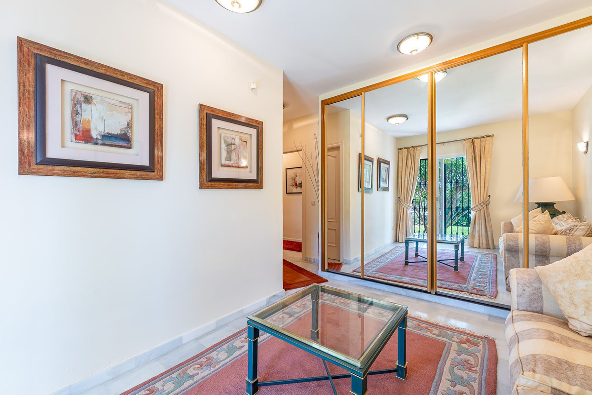 Se vende Villa - Chalet de 3 dormitorios en Costa Del Sol, Málaga, España