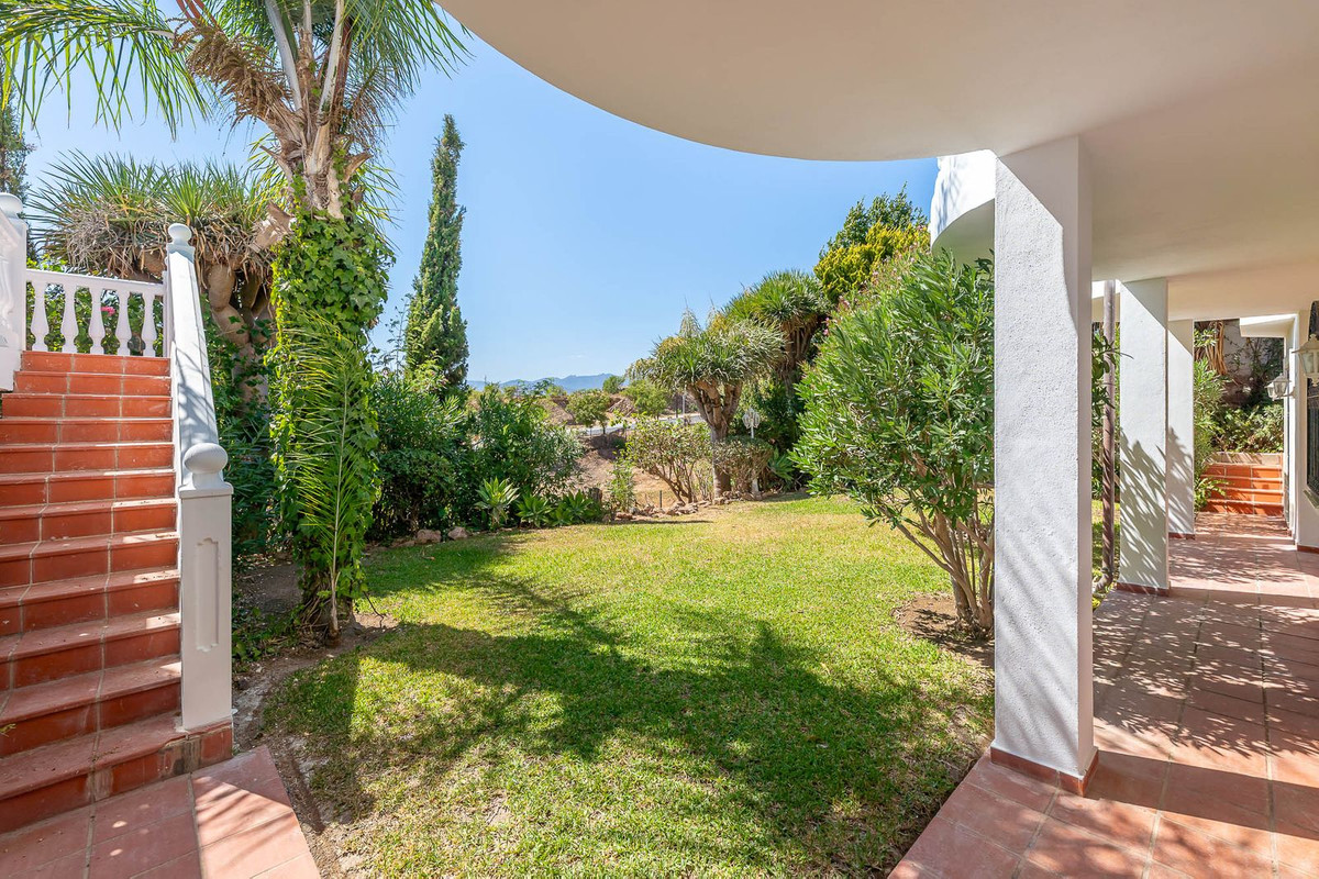 Se vende Villa - Chalet de 3 dormitorios en Costa Del Sol, Málaga, España