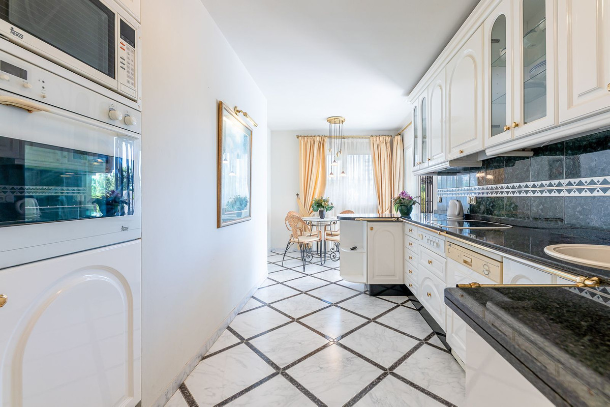 Se vende Villa - Chalet de 3 dormitorios en Costa Del Sol, Málaga, España
