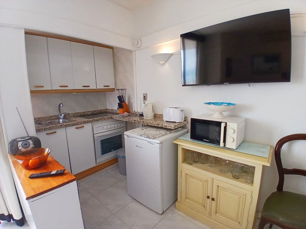 Se vende Apartamento Planta Media de 1 dormitorios en Costa Del Sol, Málaga, España