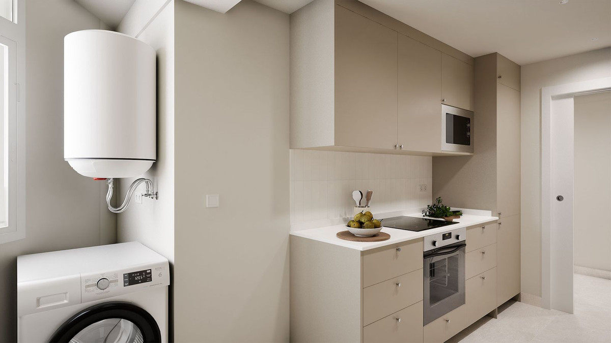 3 Bed Apartment for sale in Fuengirola Costa Del Sol, Málaga, Spain