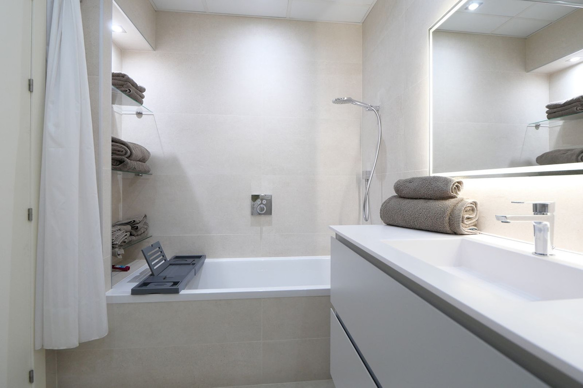 3 Bed Apartment for sale in Cabopino Costa Del Sol, Málaga, Spain