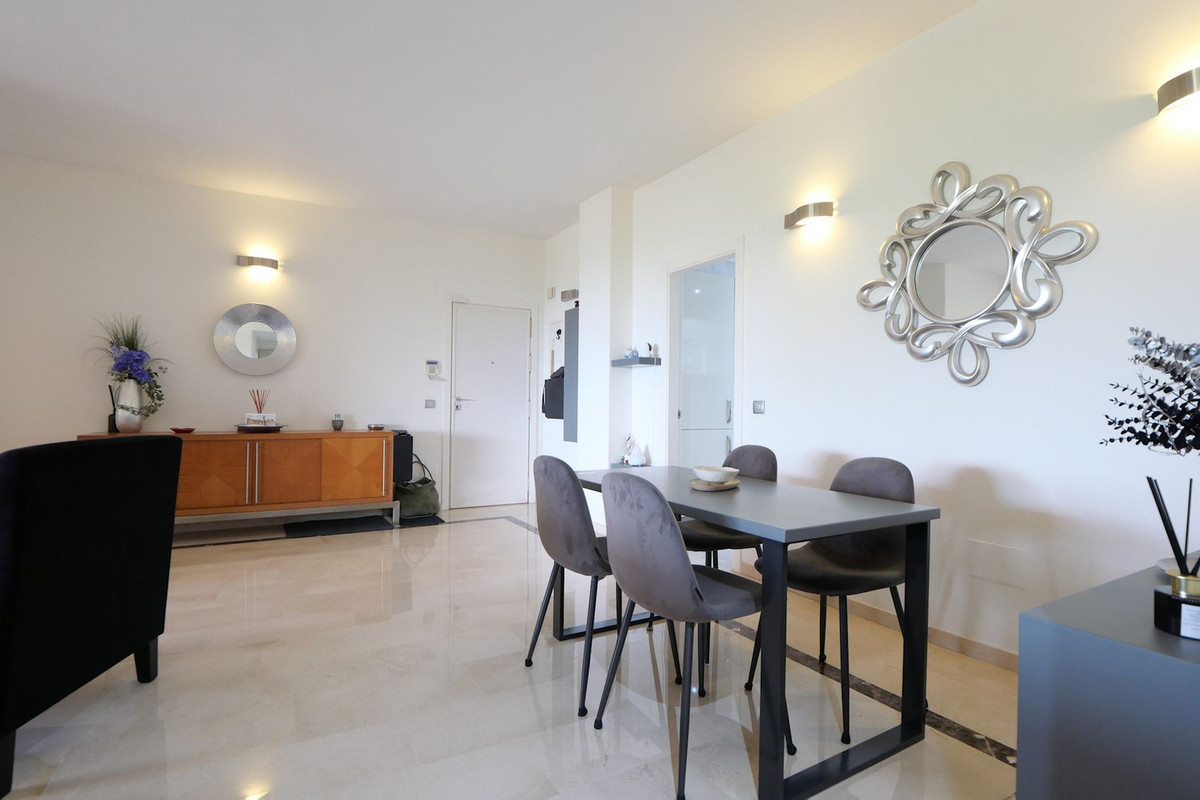 3 Bed Apartment for sale in Cabopino Costa Del Sol, Málaga, Spain