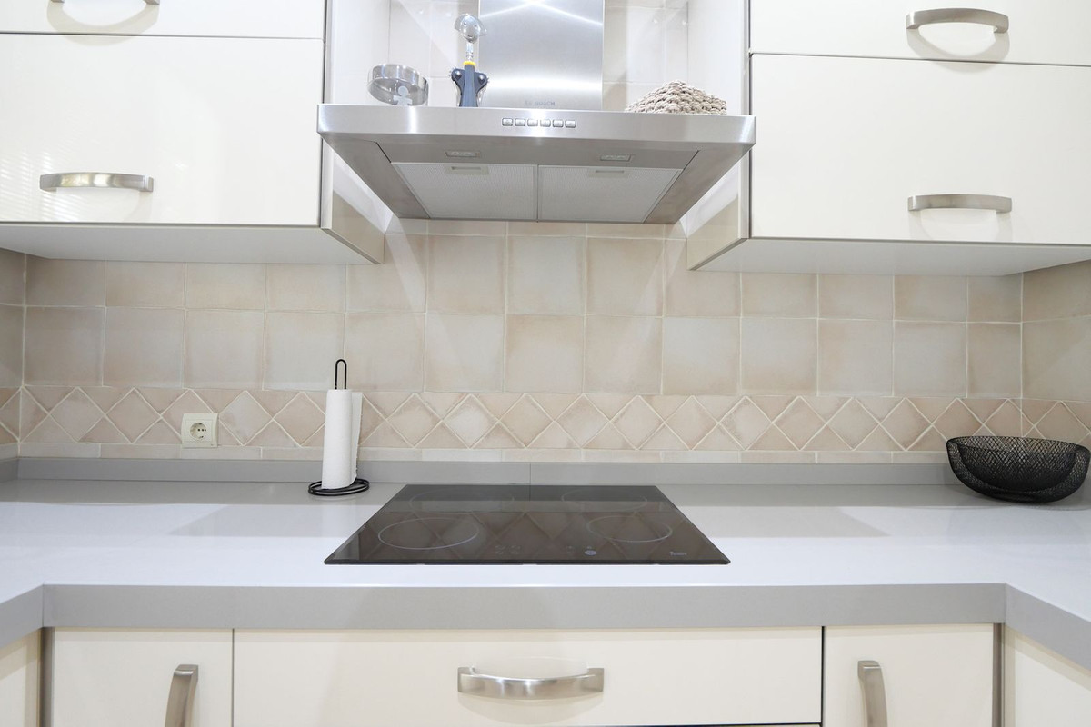3 Bed Apartment for sale in Cabopino Costa Del Sol, Málaga, Spain