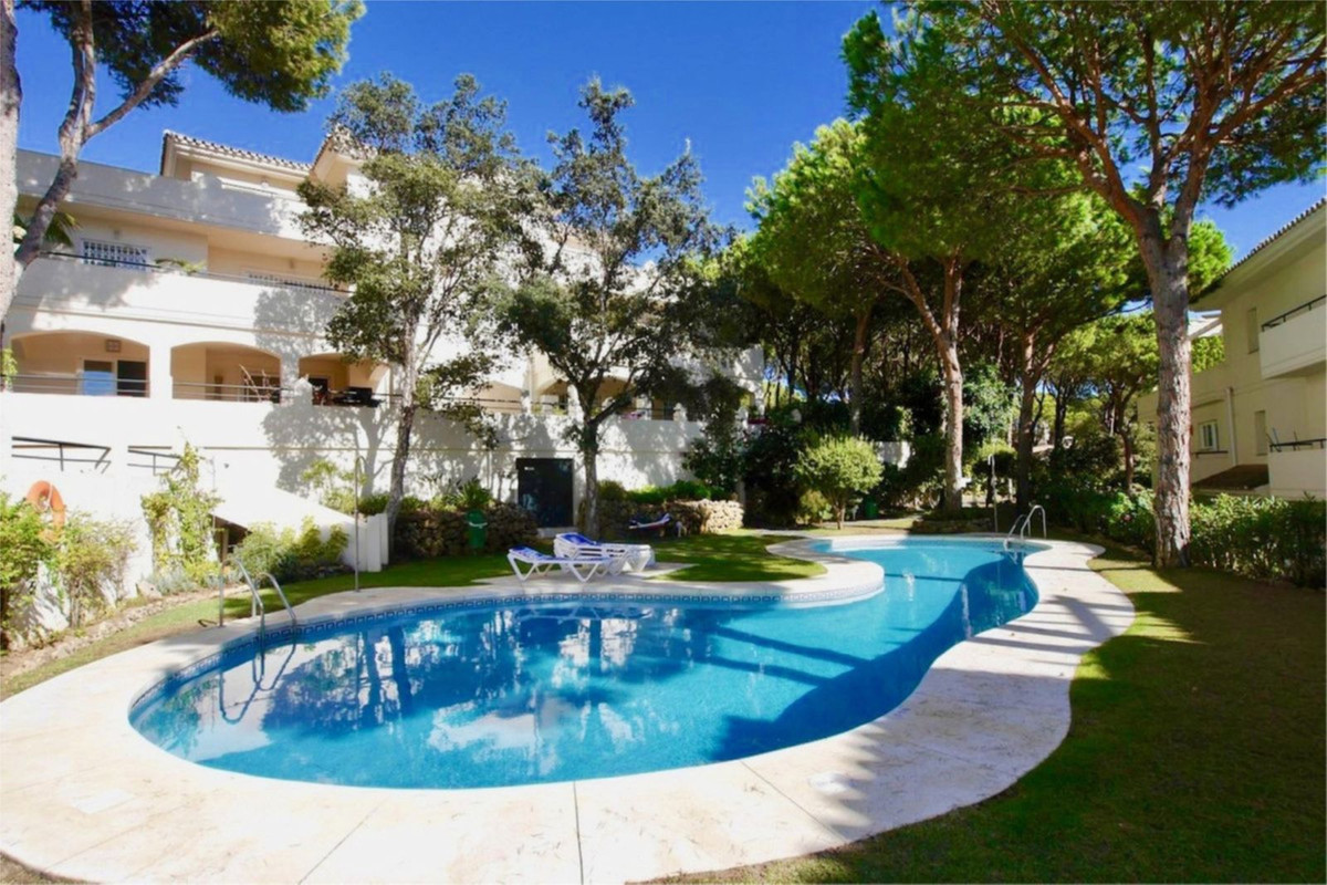 3 Bed Apartment for sale in Cabopino Costa Del Sol, Málaga, Spain