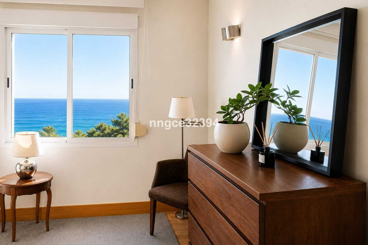 3 Bed Apartment for sale in Estepona Costa Del Sol, Málaga, Spain
