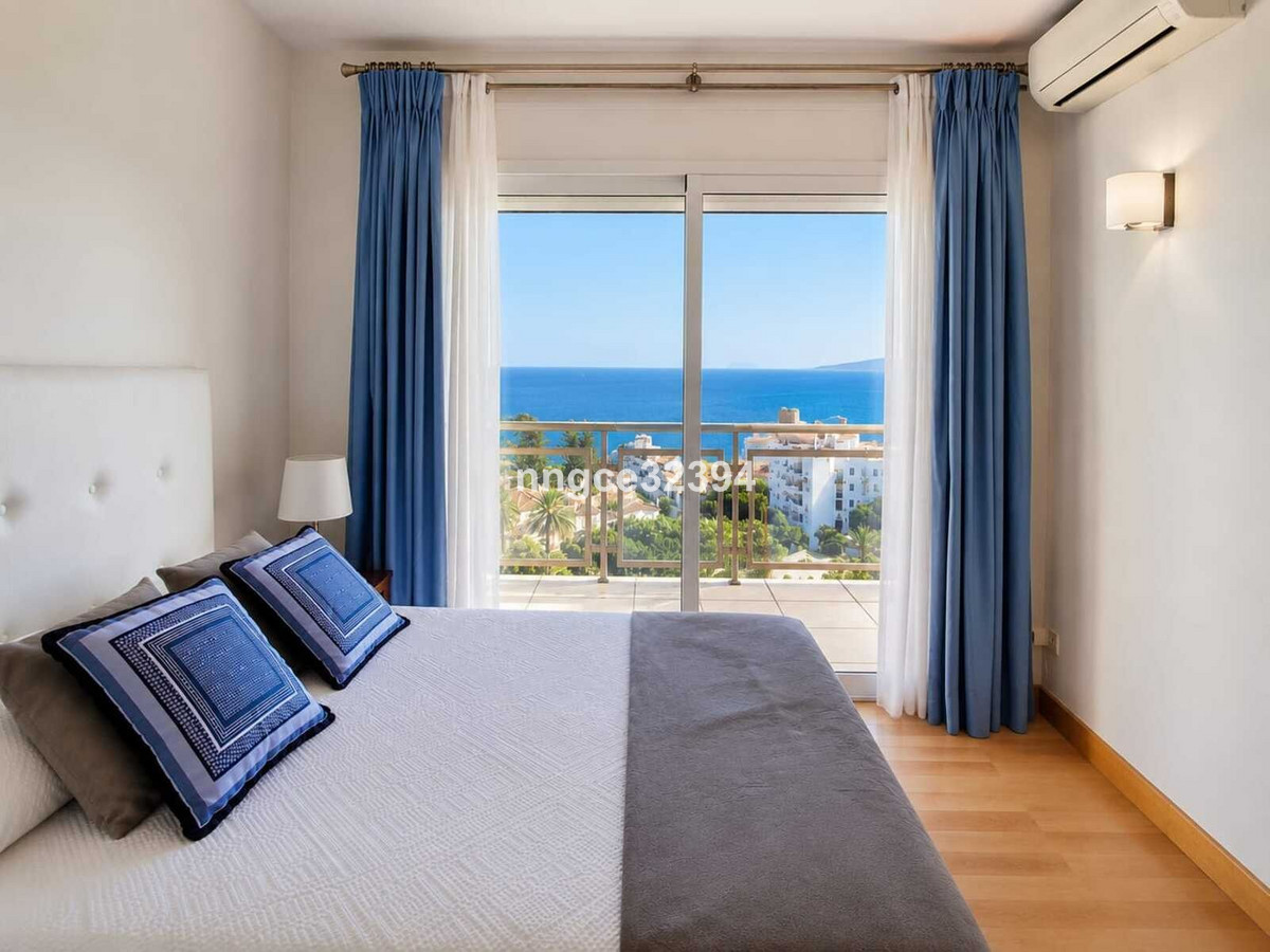 3 Bed Apartment for sale in Estepona Costa Del Sol, Málaga, Spain