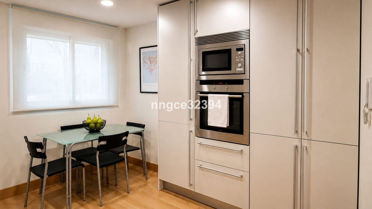3 Bed Apartment for sale in Estepona Costa Del Sol, Málaga, Spain