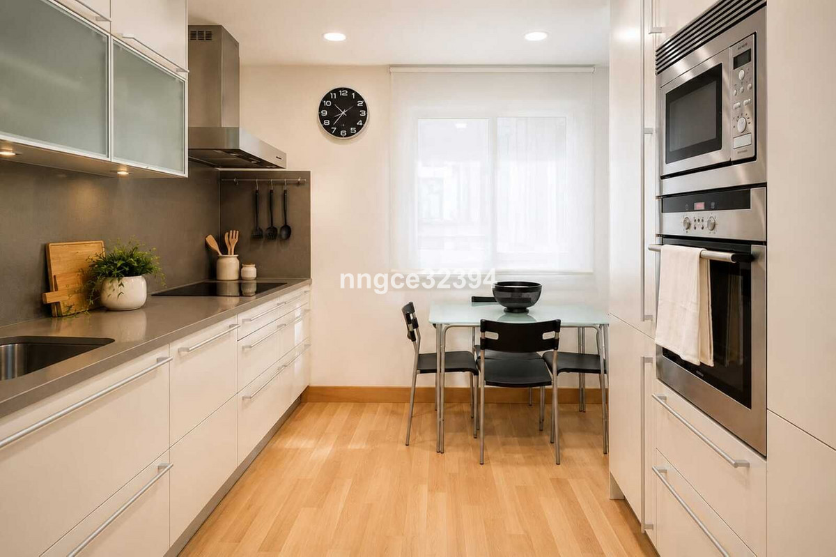 3 Bed Apartment for sale in Estepona Costa Del Sol, Málaga, Spain