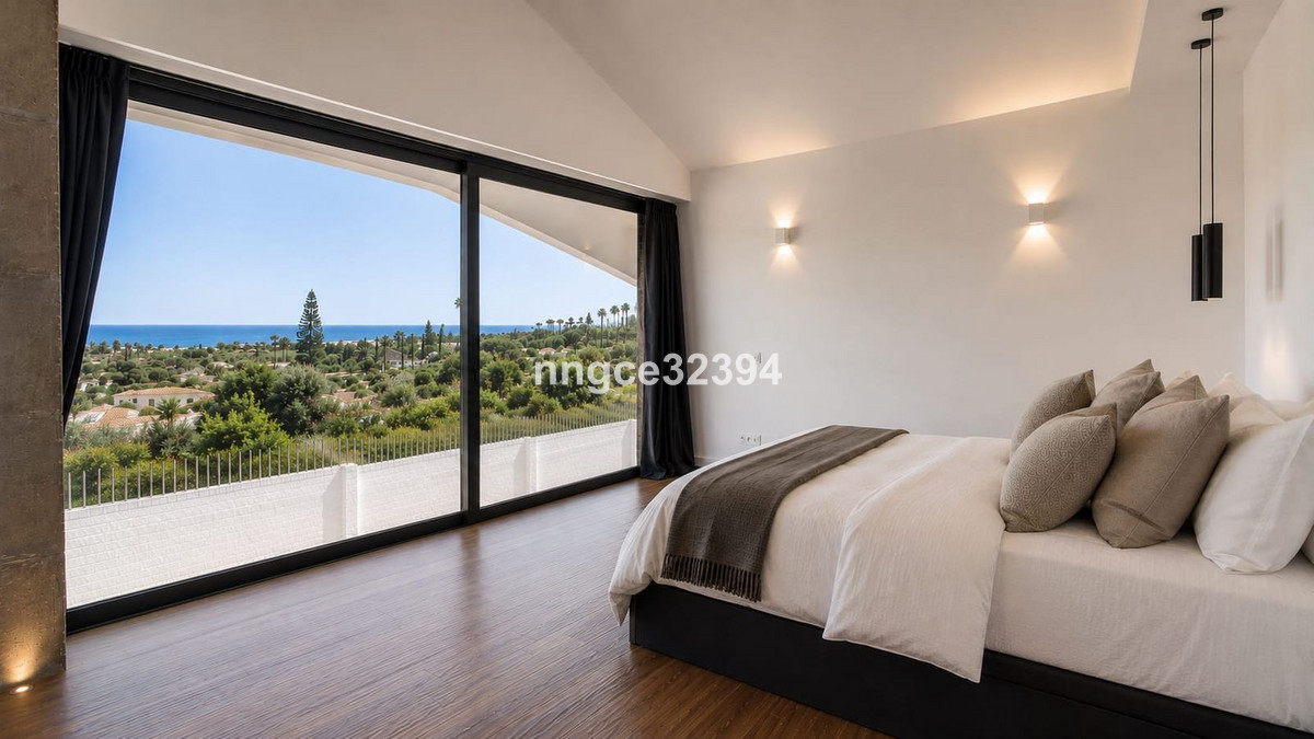 5 Bed Townhouse for sale in New Golden Mile Costa Del Sol, Málaga, Spain