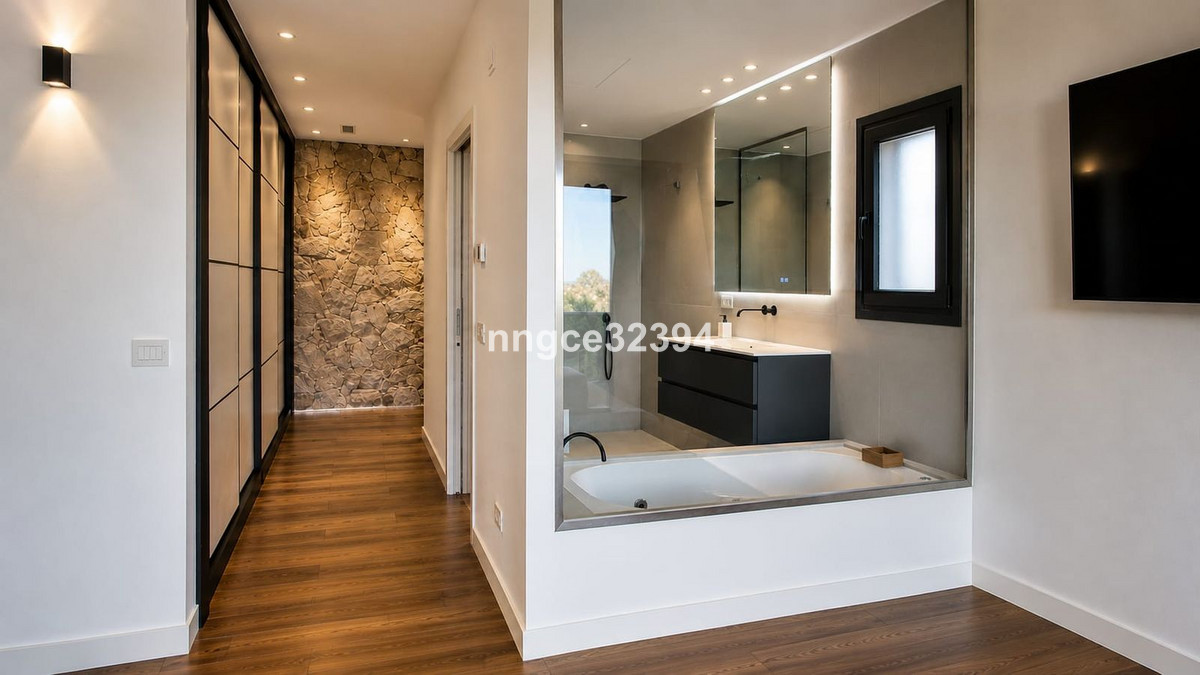 5 Bed Townhouse for sale in New Golden Mile Costa Del Sol, Málaga, Spain