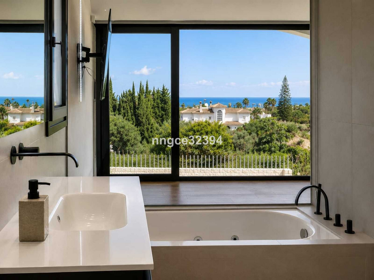 5 Bed Townhouse for sale in New Golden Mile Costa Del Sol, Málaga, Spain