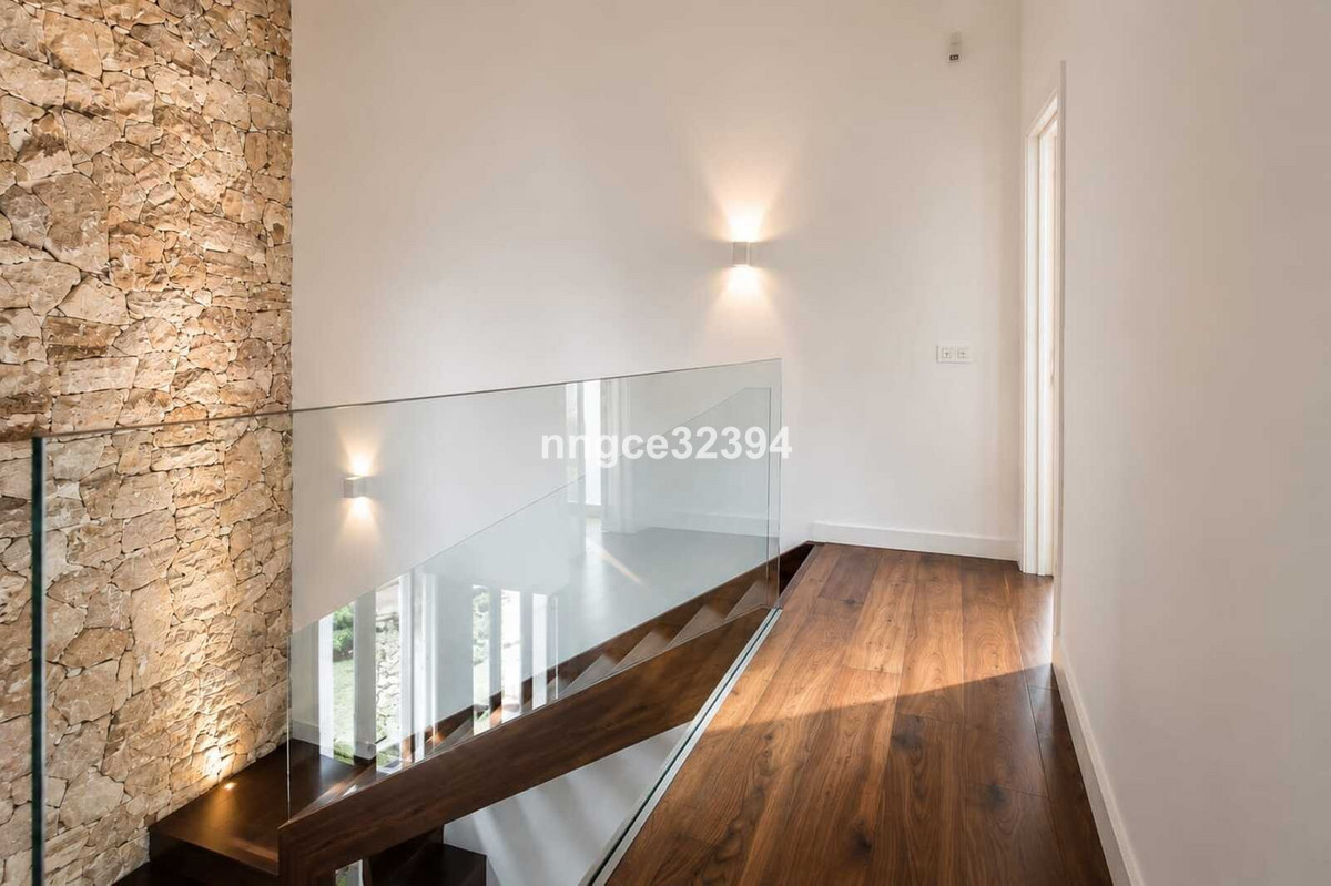 5 Bed Townhouse for sale in New Golden Mile Costa Del Sol, Málaga, Spain