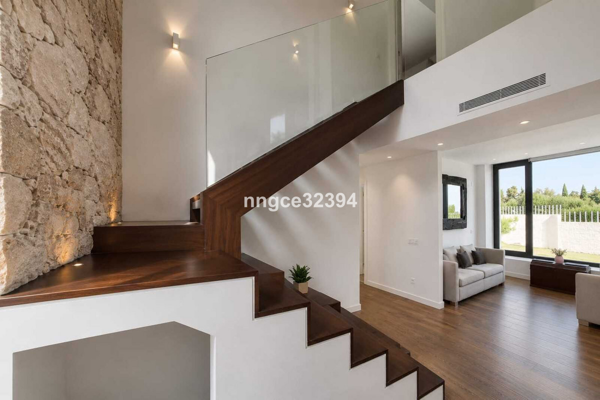 5 Bed Townhouse for sale in New Golden Mile Costa Del Sol, Málaga, Spain