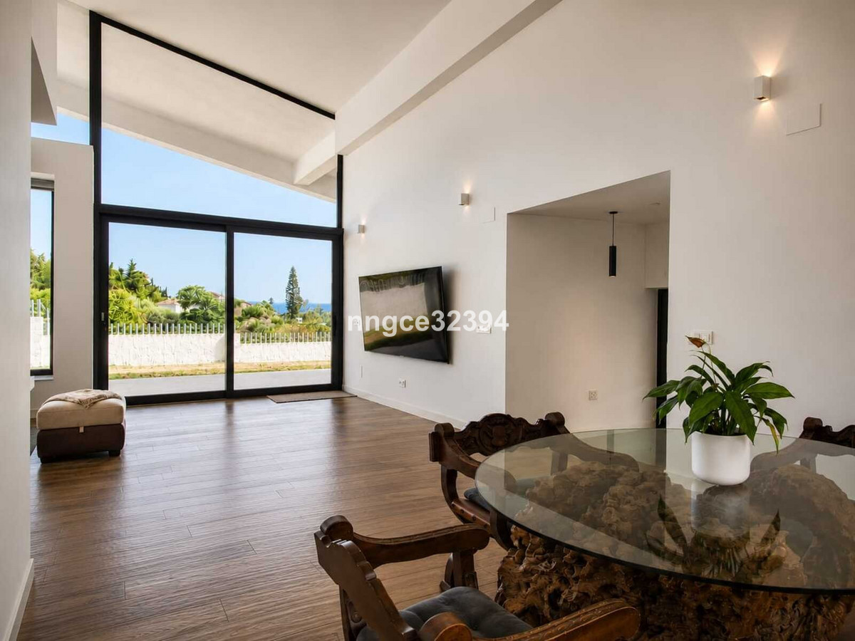 5 Bed Townhouse for sale in New Golden Mile Costa Del Sol, Málaga, Spain
