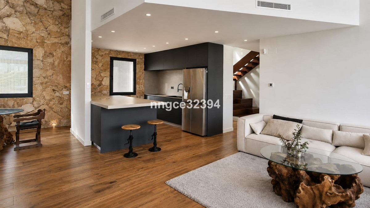 5 Bed Townhouse for sale in New Golden Mile Costa Del Sol, Málaga, Spain